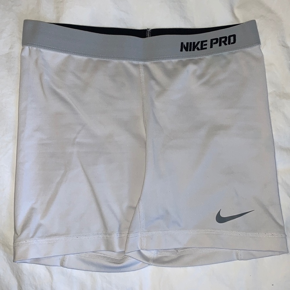 White Nike Pro Spandex